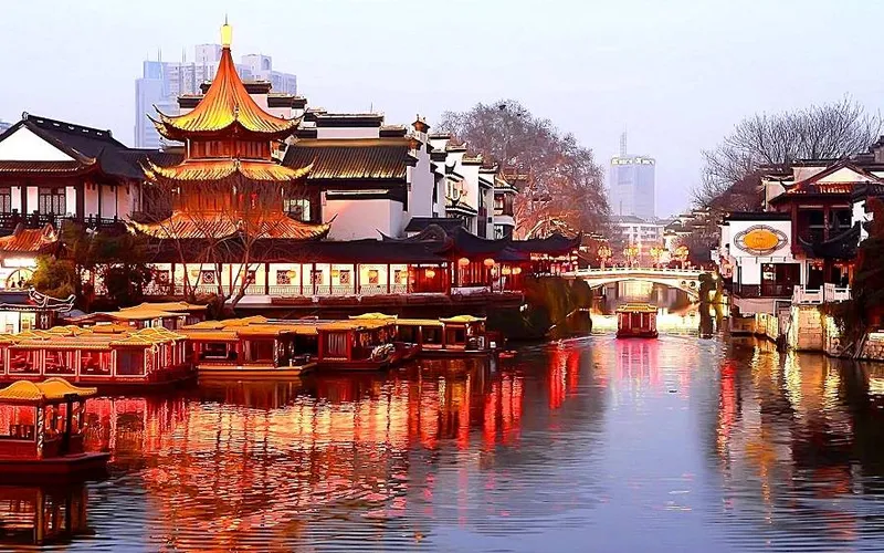 Ужин в районе Циньхуайхэ (улица Фуцзымяо)